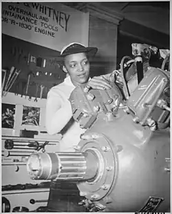 Image 17Aircraft engine at Naval Training School in the Bronx (from History of New York City (1898–1945))