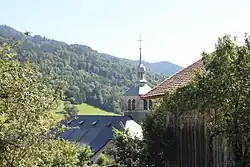 The church of Saint-Laurent, in Les Villards-sur-Thônes-Profil