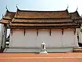 Wat Prasat in Nonthaburi, one of the best-preserved examples of the sagging ship hull profile.