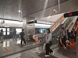 Line 13 platform