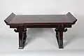 Zitan table stand (front), Qing dynasty, 17th–18th century. Metropolitan Museum of Art.