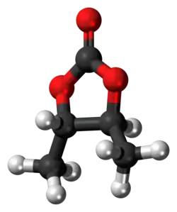 Ball-and-stick model of the trans-2,3-butylene carbonate molecule