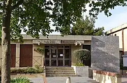 The town hall in Peyrestortes