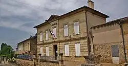 The town hall in Saint-Genès-de-Castillon