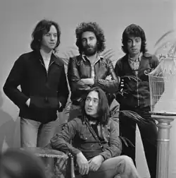 10cc appearing on TopPop in Hilversum, Netherlands, 1974: (clockwise from top left) Eric Stewart, Kevin Godley, Graham Gouldman, Lol Creme