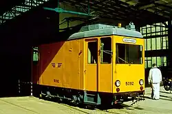 Service vehicle