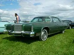 1976 Chrysler New Yorker Brougham 4-door hardtop