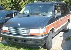 Plymouth Voyager LE