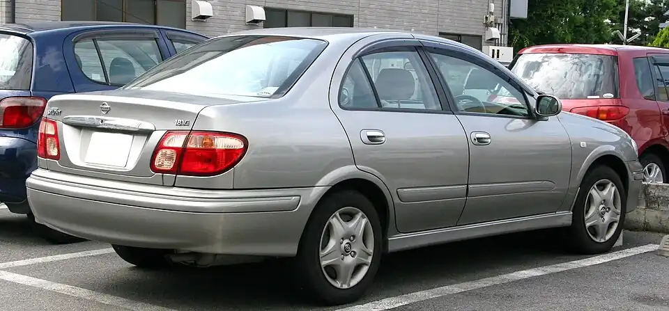 Nissan Bluebird Sylphy G10 Sedan