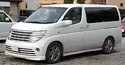 Pre-facelift Nissan Elgrand Rider (Japan)