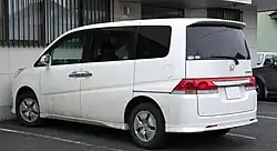 2005–2007 Honda Stepwgn (pre-facelift)