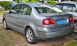Volkswagen Polo MK4 sedan first facelift (rear)