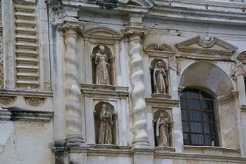 Baroque Solomonic Ionic columns of the Monastery of San Francisco, Antigua, Guatemala, unknown architect, early 17th century[28]