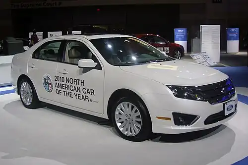 Ford Fusion Hybrid (1st gen)