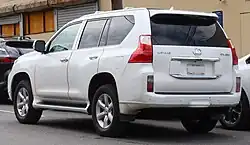 Rear (pre-facelift)