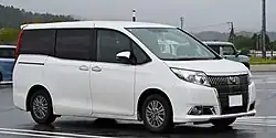 2014–2017 Toyota Esquire (pre-facelift)