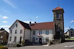 The town hall and Protestant church in Frédéric-Fontaine