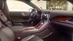 2017 Lincoln Continental interior