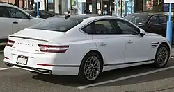 Rear view (pre-facelift)