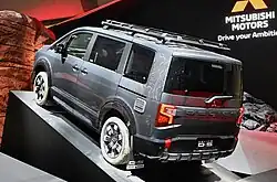 2025 Mitsubishi Delica D:5 (Rear view)