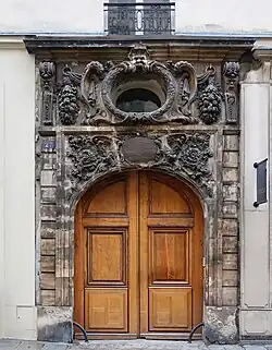 Door at no. 27