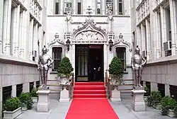 #36: An early apartment building (1905), it was once called the "Gramercy Clubhouse".[89] Designed by James Riley Gordon.[135]