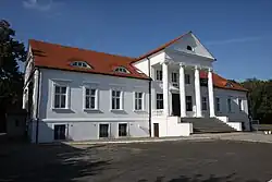 Old manor in Rudniki