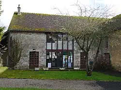 The town hall in Le Ménil-Broût