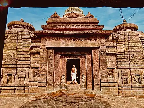 Entrance to the Sri Mukhalingam Temple complex