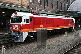 8649