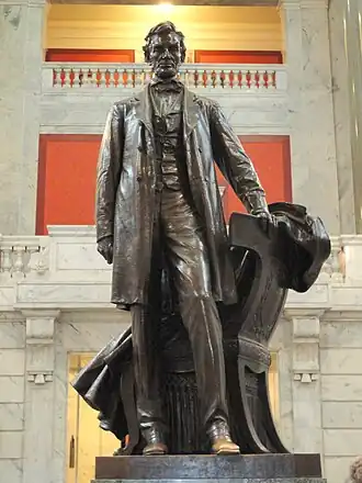 Statue of Abraham Lincoln