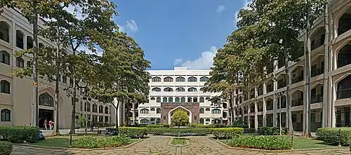 Image 16Al-Ameen College of Pharmacy, Bangalore (from Portal:Architecture/Academia images)