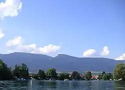 Altreu, with Hasenmatt in the background