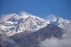 Fang to the right with Annapurna I to left