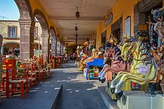 Handcrafts on sale in Villa de Tezontepec