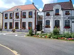 The town hall of Auchy-lès-Hesdin