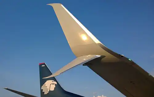 Split Scimitar Winglet standard on later 737 Next Generation models