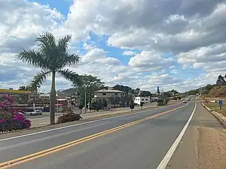 BR-116 in urban area of Ubaporanga
