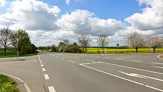 Intersection with L 104 near Barneberg, 2016