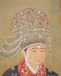 Empress of Yingzong wearing pearl huadian