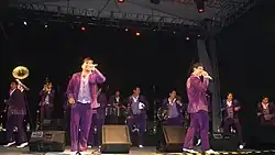 Banda El Recodo tocando en Cancún