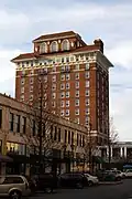 Battery_Park_Hotel_and_Grove_Arcade_buildings,_Asheville_NC_Feb_2019
