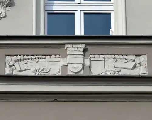 Cartouche detail