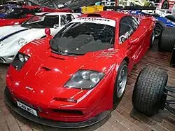 The first 1996-spec #10R chassis