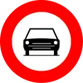 C5: No entry for motor vehicles with more than two wheels and motorcycles with sidecar
