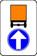 D4: Direction of vehicles transporting dangerous goods (ahead only)
