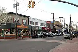 Bedford Avenue by train station