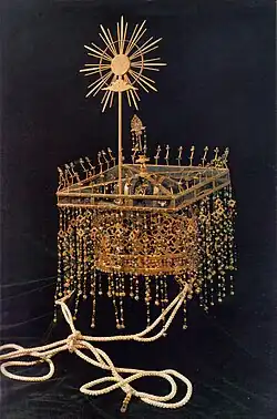 The Imperial crown of Japanese emperor Kōmei (1831–1867).