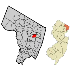 Location of Dumont in Bergen County highlighted in red (left). Inset map: Location of Bergen County in New Jersey highlighted in orange (right).