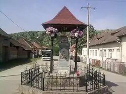Wayside shrine in Borlova
